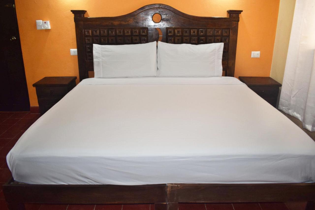 Hotel Casa Rico Valladolid  Kültér fotó
