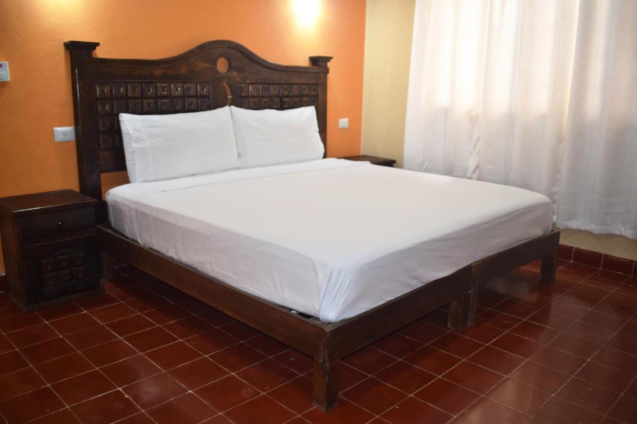 Hotel Casa Rico Valladolid  Kültér fotó