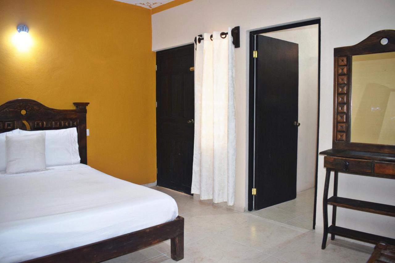 Hotel Casa Rico Valladolid  Kültér fotó