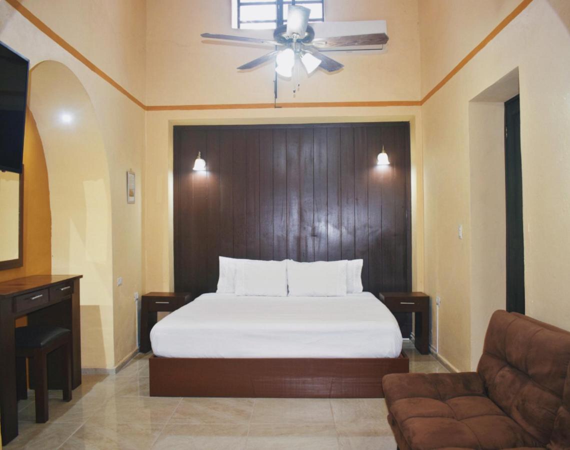 Hotel Casa Rico Valladolid  Kültér fotó