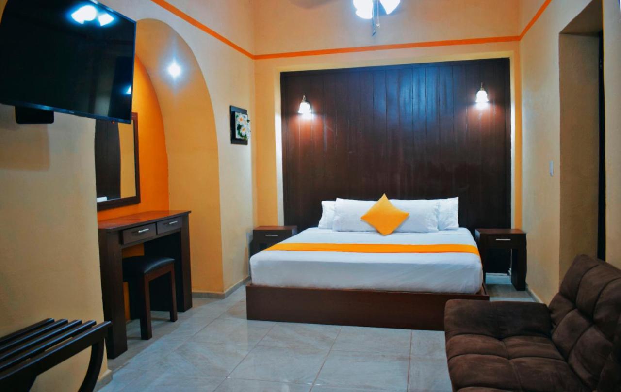 Hotel Casa Rico Valladolid  Kültér fotó