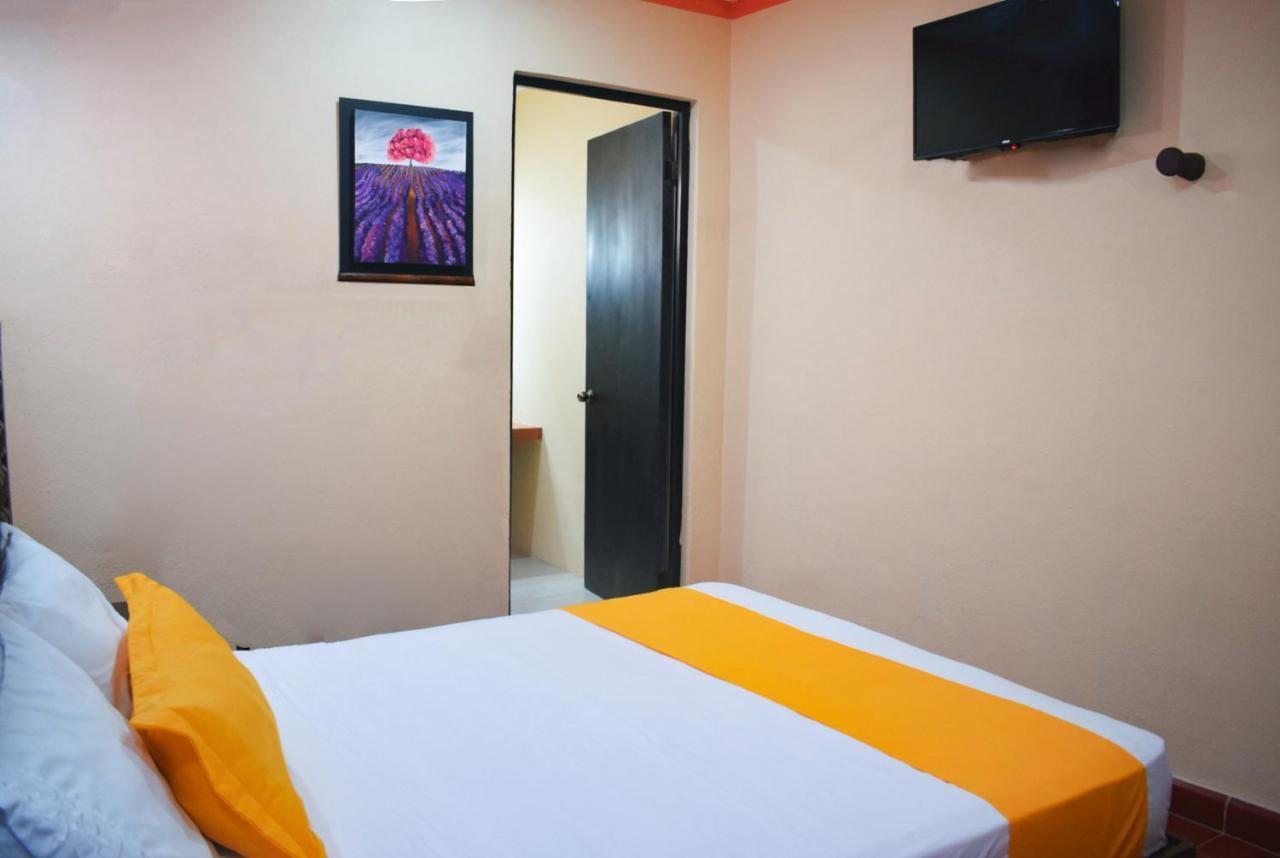 Hotel Casa Rico Valladolid  Kültér fotó