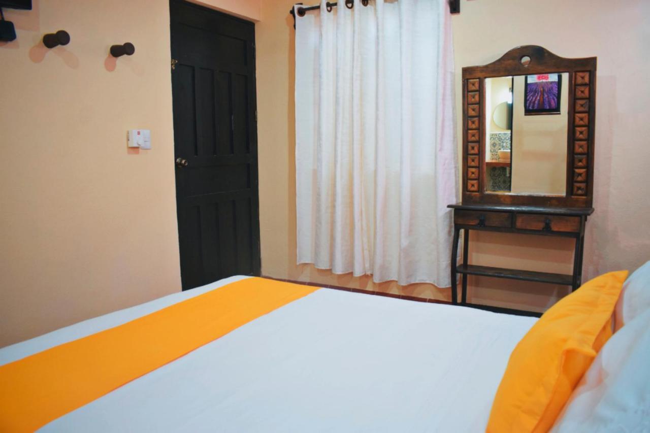 Hotel Casa Rico Valladolid  Kültér fotó